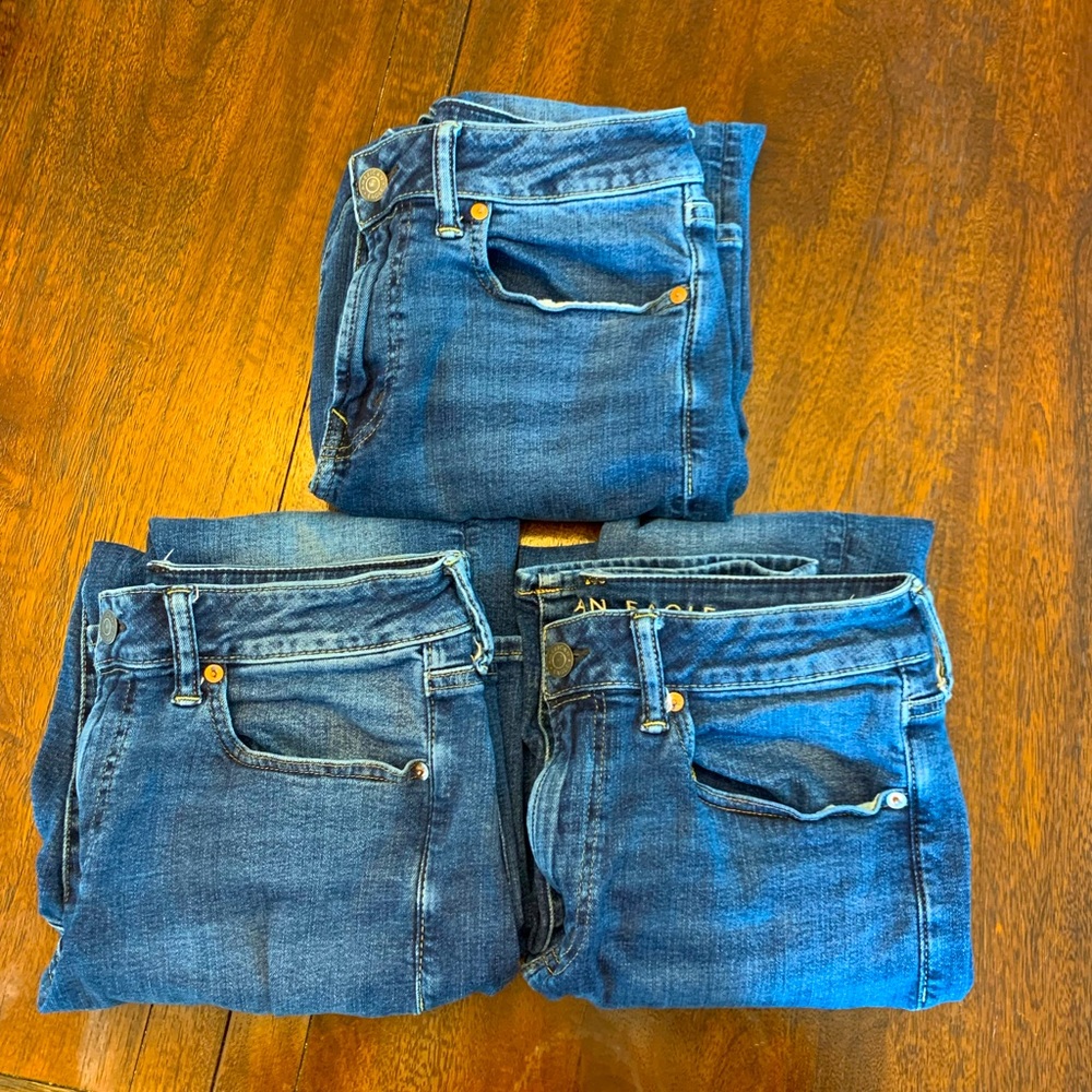 3 American Eagle 31x30 Athletic Straight Jeans